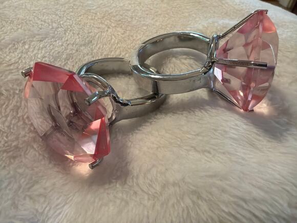 Unbranded Other - 2 Pink Faux Diamond Napkin Rings Large Acrylic Gem Silver Tone Table Decor